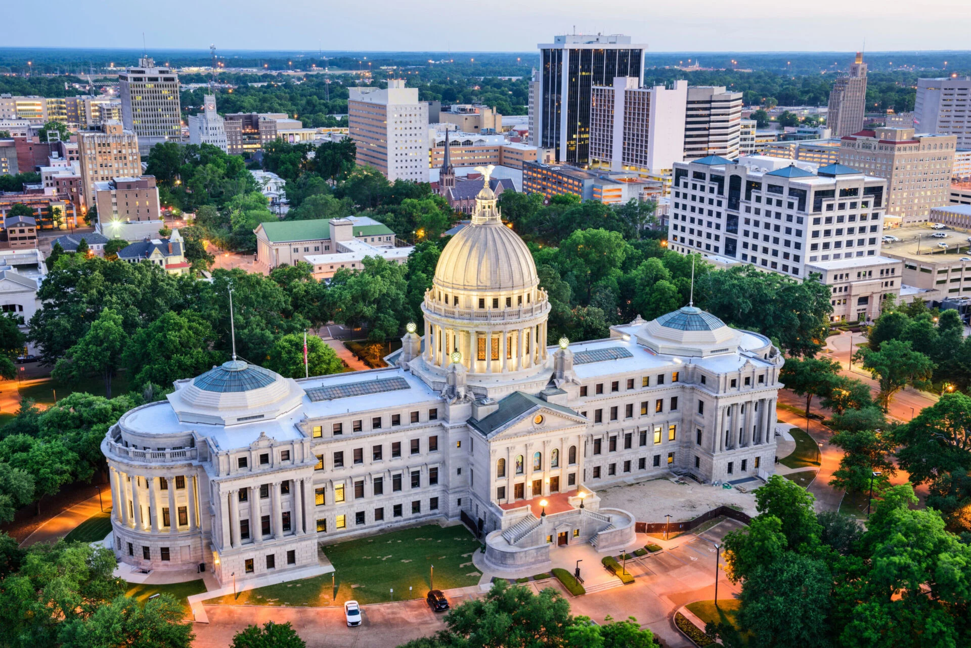 Jackson Mississippi skyline a the capitol building