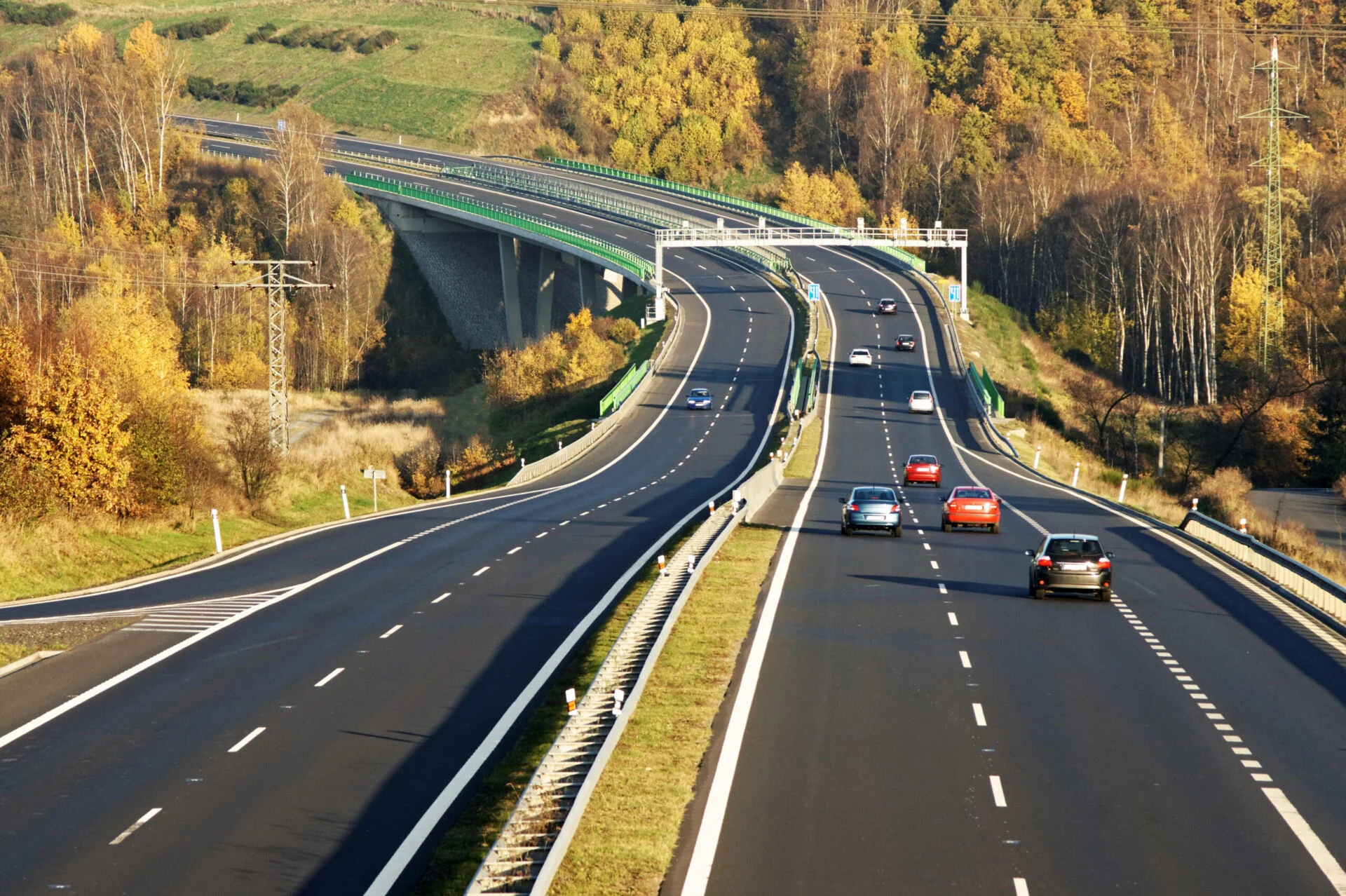 Cars driving down a freeway in California